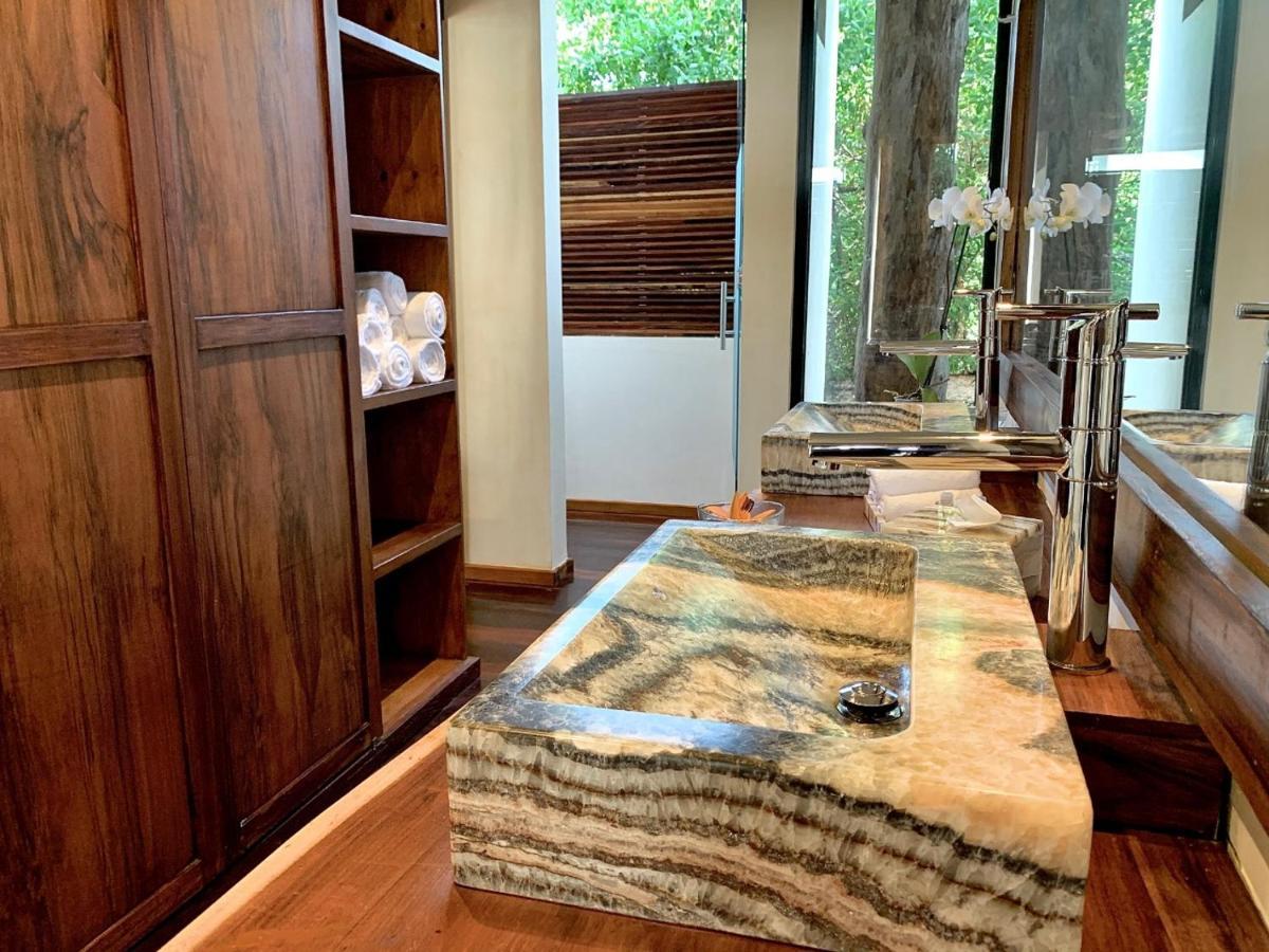 Deluxe Junior Suite,1547456764:JPEG